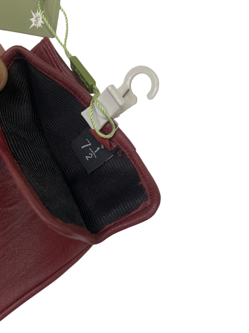 Перчатки. Женские. Материал верха: Кожаные. Кожа козлика. Подклад: На шелке.В упаковке 5 шт.