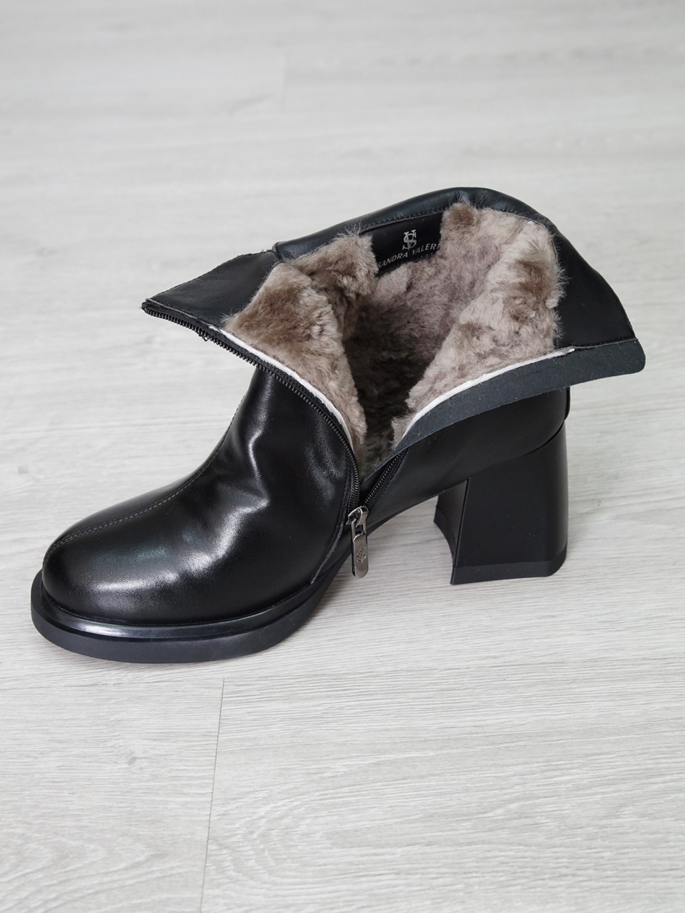 Полусапожки женские зимние