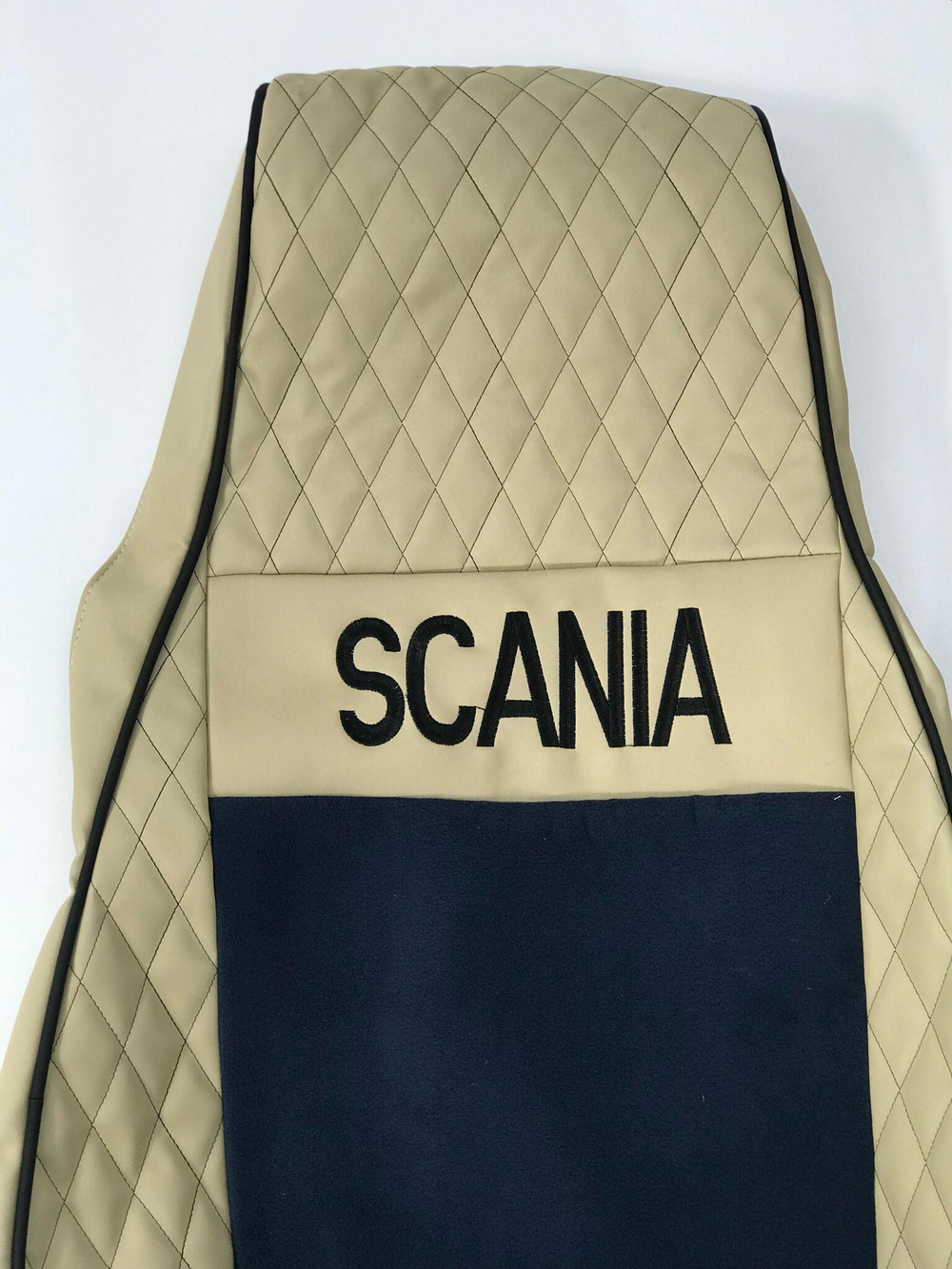 Чехлы Премиум стеганные кожа + аликанте вышивка SCANIA R/P/G 2004-2014 г. S21 Польша