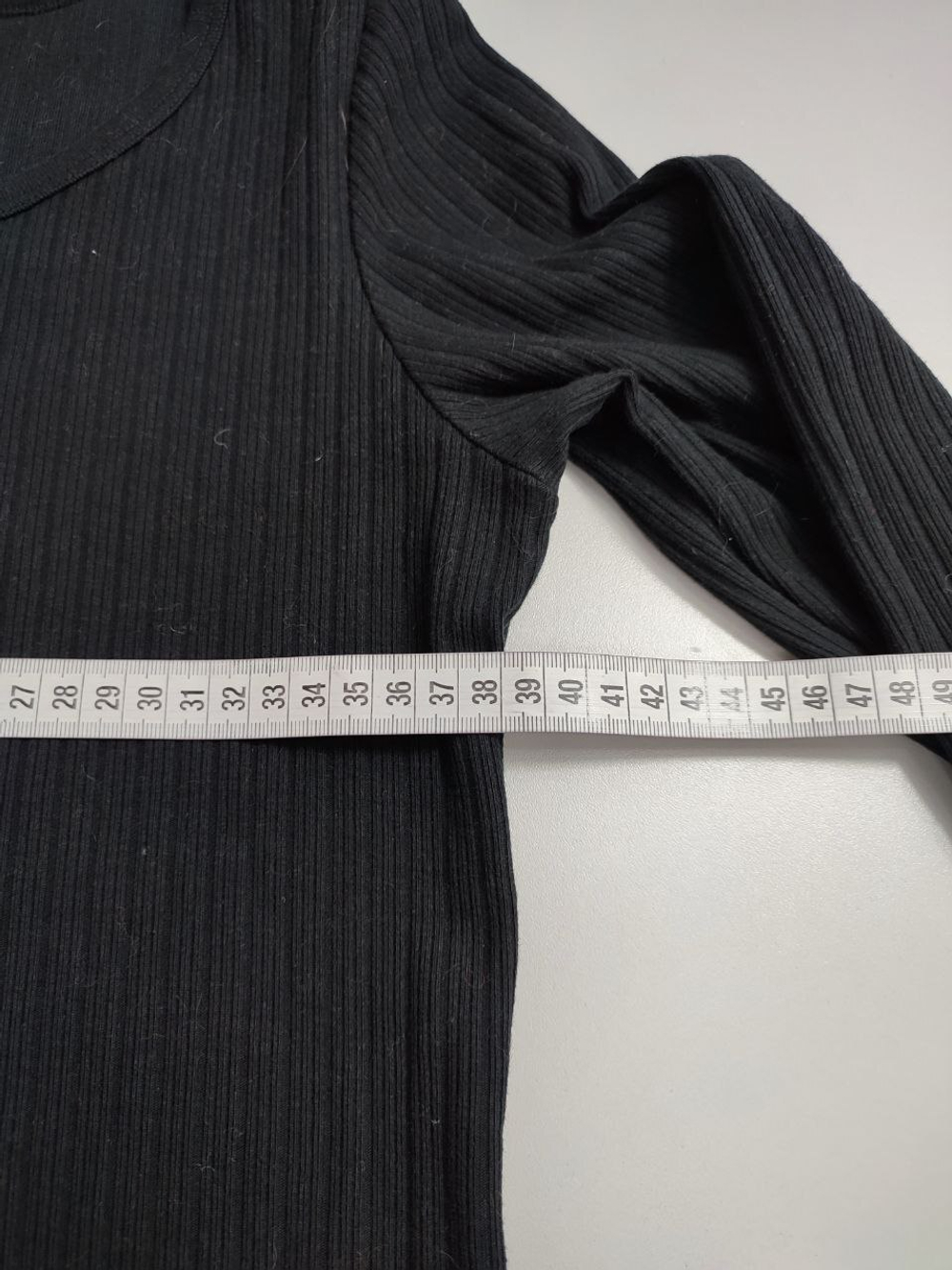 Джемпер Uniqlo базовый 44 размер