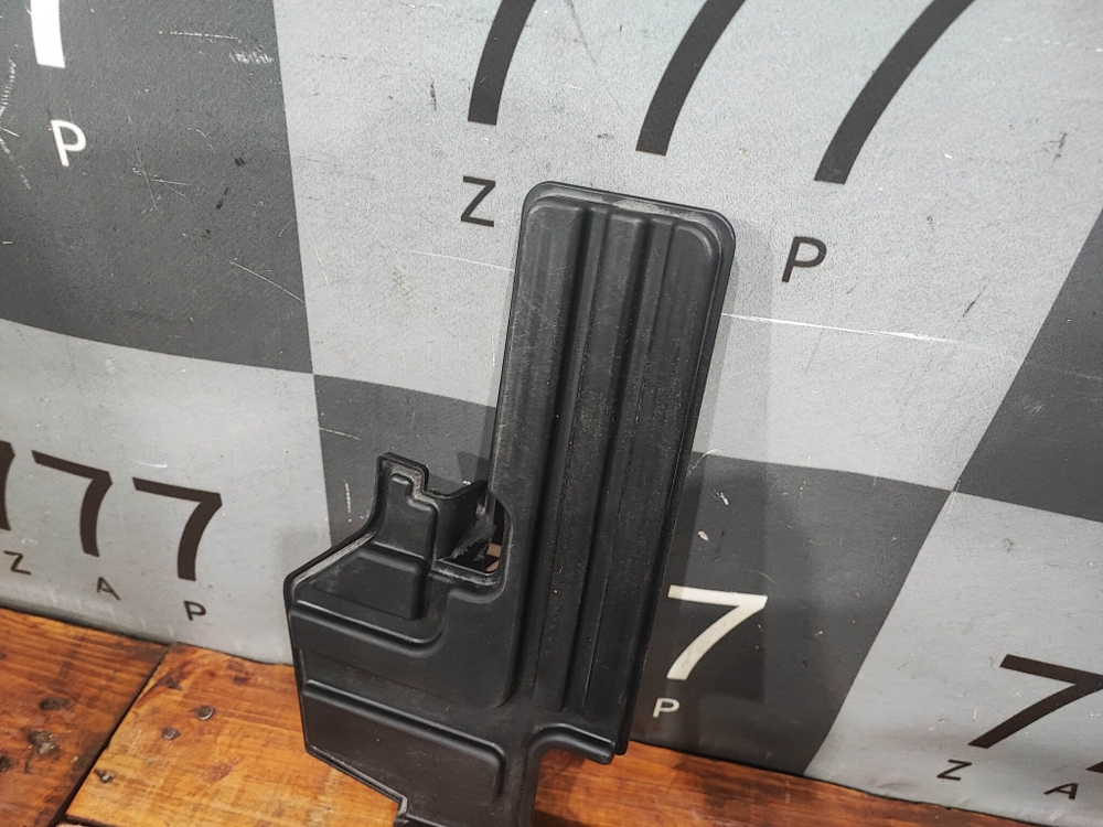 Воздуховод радиатора правый Suzuki Grand Vitara 2 (JT) 05-15 Б/У Оригинал 7243654P1R