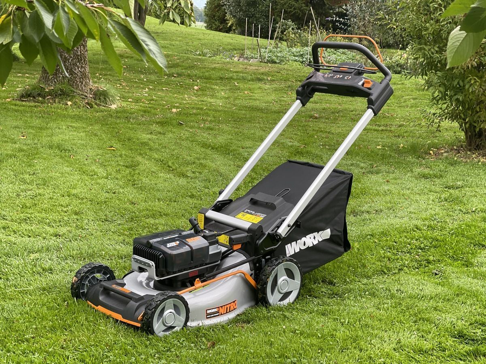 Газонокосилка аккумуляторная самоходная WORX WG761E 80В 51см