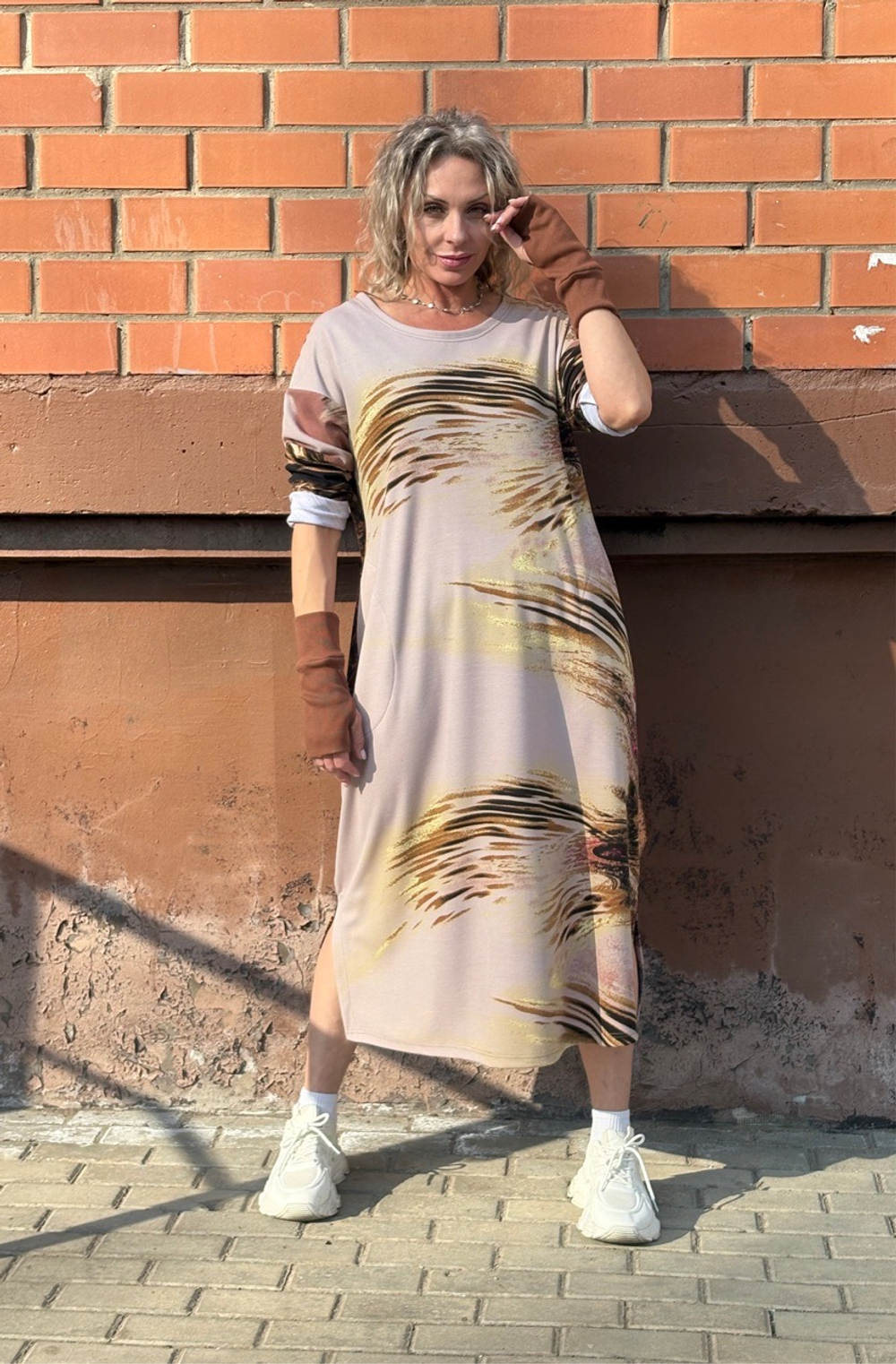 Платье / бочонок / трикотаж бежевый