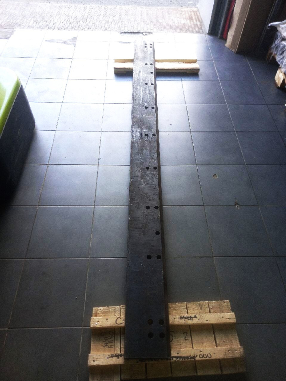 Нож челюстной ремонтный JCB-СТ65Г приварной под 9 зубьев 2450x20x180