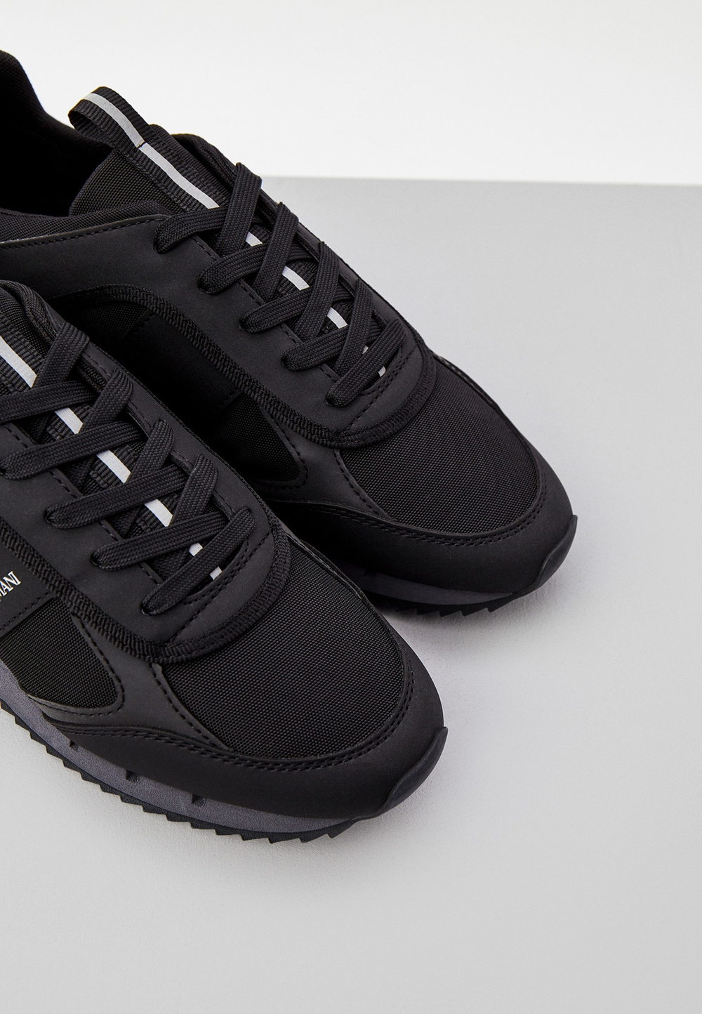 Кроссовки мужские EA7