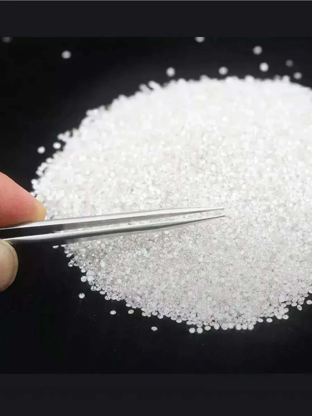 Муассанит 1.5 мм ,D/VVS1 -10шт