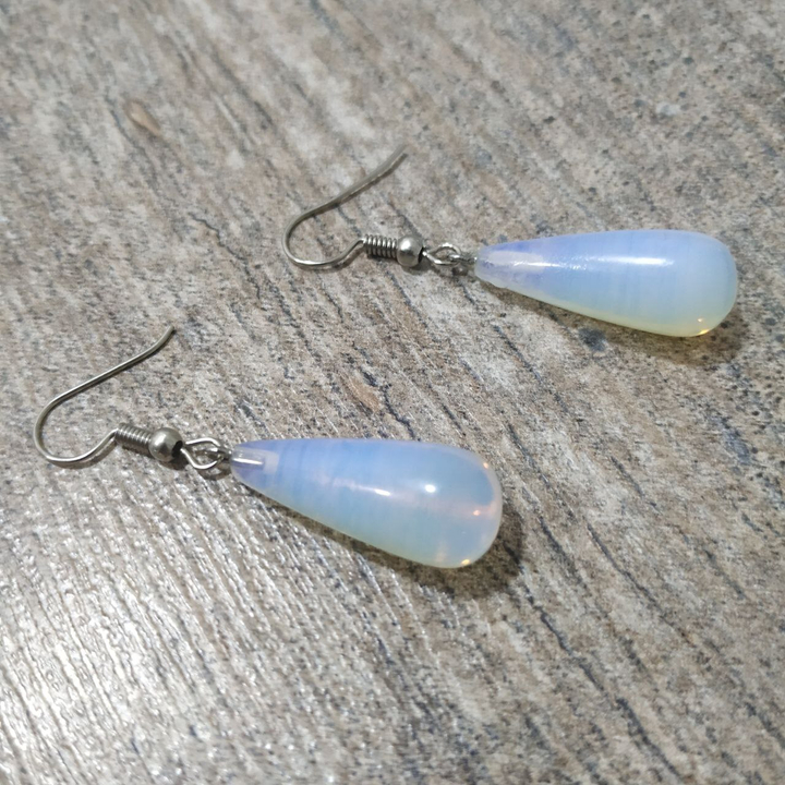 Серьги Лунный камень капля удлиненная