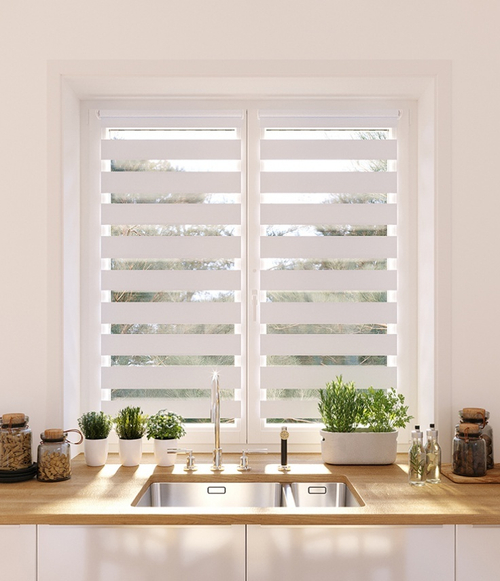 Рулонные шторы День-Ночь Снежно-белый