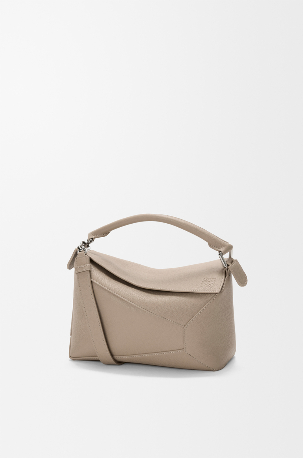 Loewe Маленькая сумка Puzzle Edge из мягкой зернистой телячьей кожи, цвет глины
