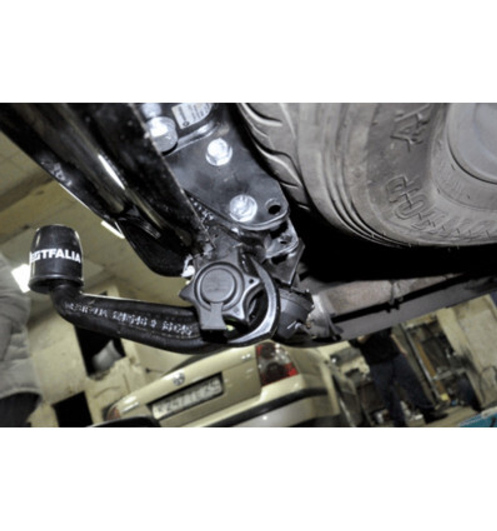 Фаркоп Westfalia 335360600001 Toyota Land Cruiser 200 2008-, Lexus LX570 2008-(паспорт и сертификат в комплекте)(без электрики)