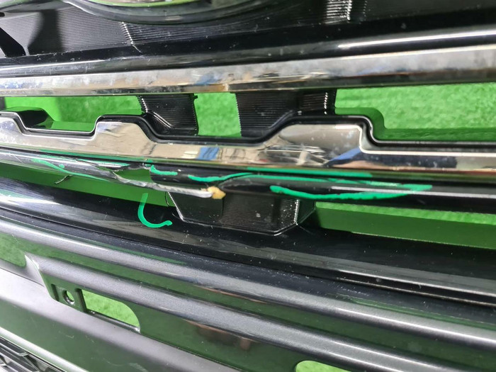 Бампер передний Subaru Outback 6 (2019-2022)