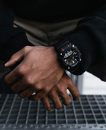 Японские наручные часы Casio G-SHOCK GA-900-2AER с хронографом