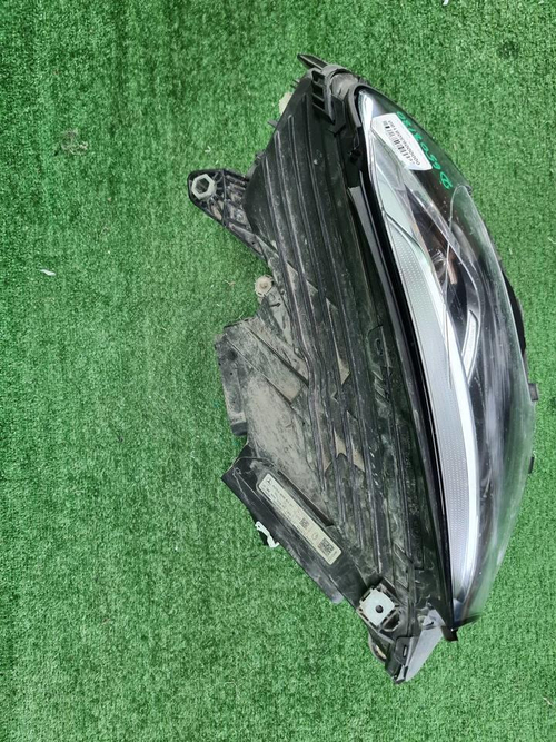 Битая Фара левая Mercedes GLC X253 (2015-2019) LED