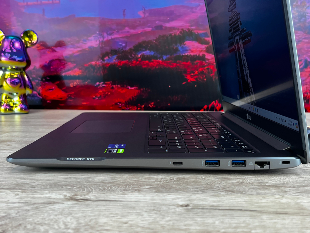 Ноутбук Intel LG GRAM 17 core i7-1260U, 17" 2560x1600 2К IPS, RAM 8GB SSD 256GB, Nvidia GeForce RTX 3050T 4GB, Windows 11