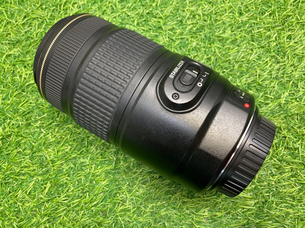Canon EF 75-300mm 4-5.6 IS USM