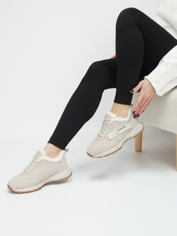 Кроссовки женские зимние