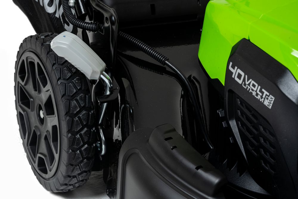 Газонокосилка аккумуляторная Greenworks GD40LM46SP, 40V, 46см, самоходная, бесщеточная, c 1хАКБ 8 Ач и ЗУ (2506807UH)