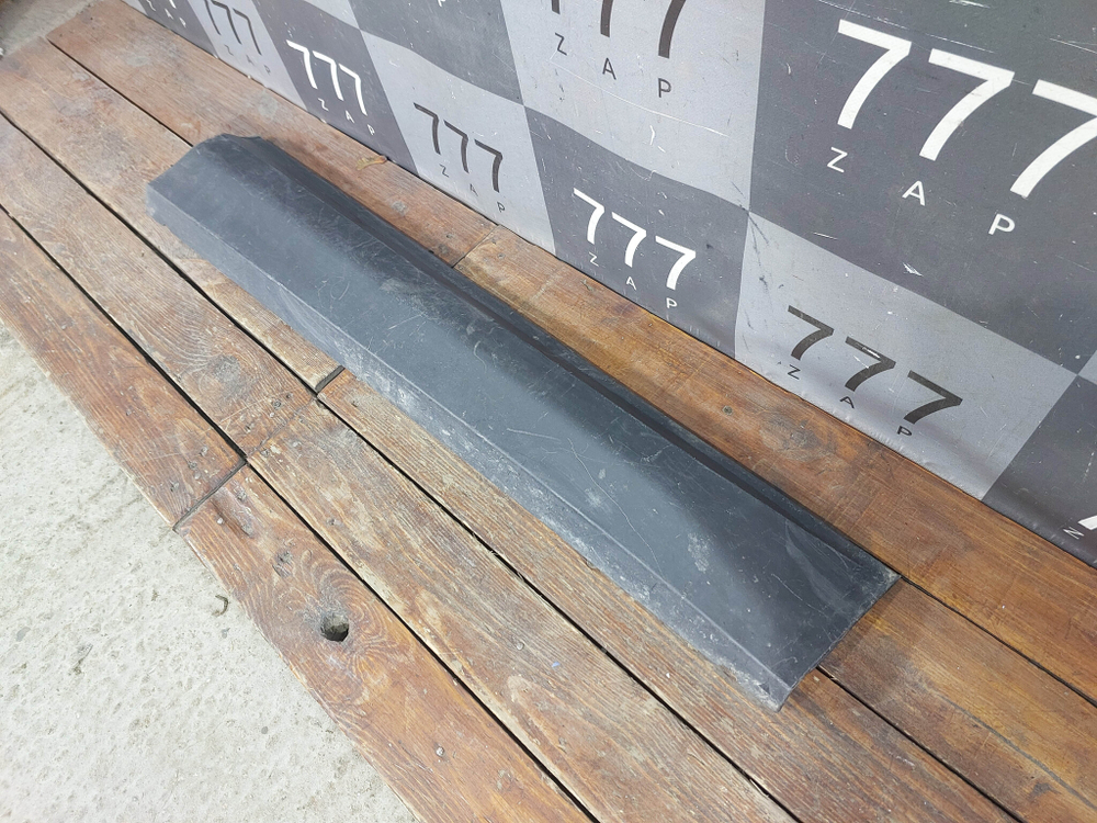 Накладка двери передней правой Skoda Kodiaq 16-нв Б/У Оригинал 565854940