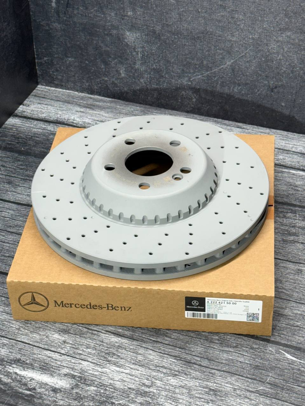 Тормозной диск передний Mercedes-Benz A2224215000