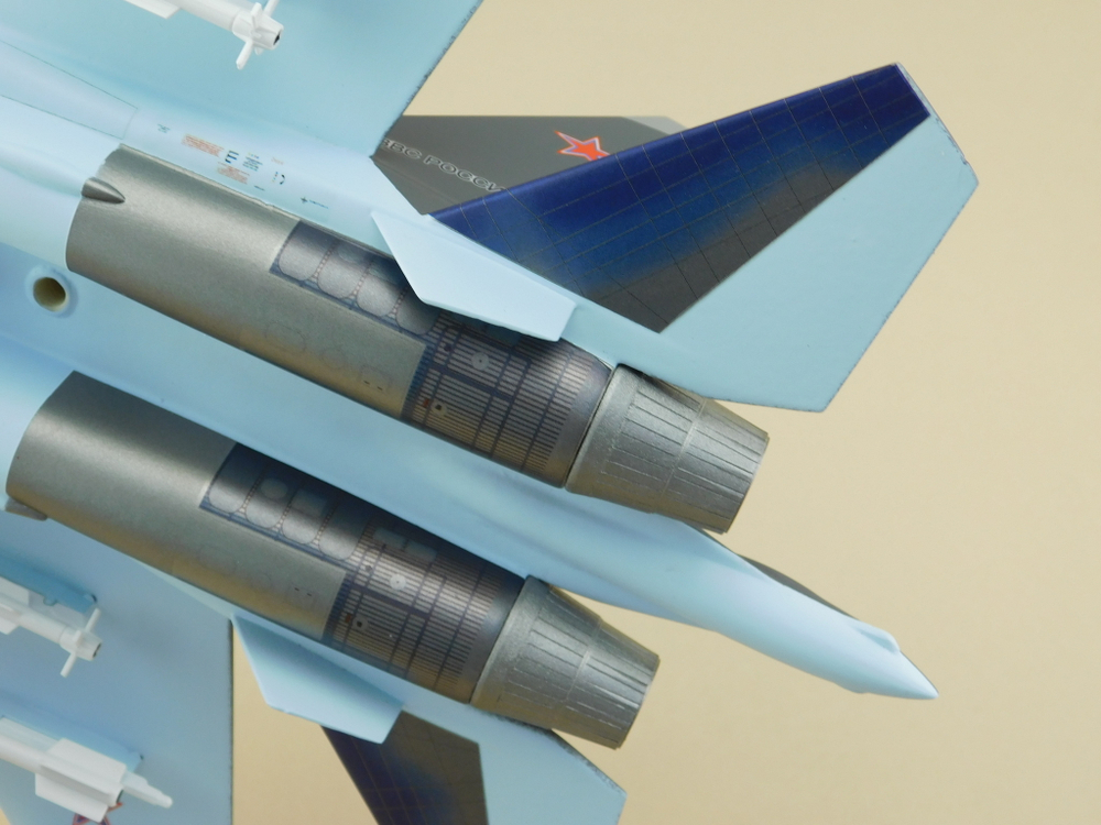 Модель самолета Су-35С (М1:48, ВВС России, 06, Графит)