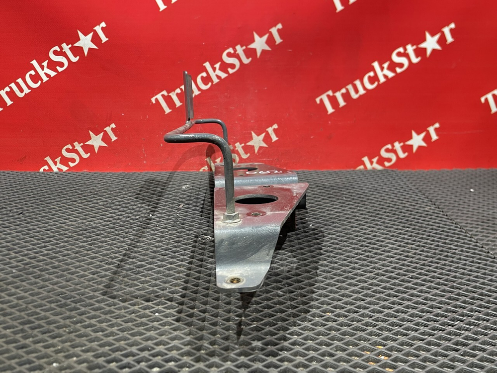 Кронштейн крана подвески 2023г.