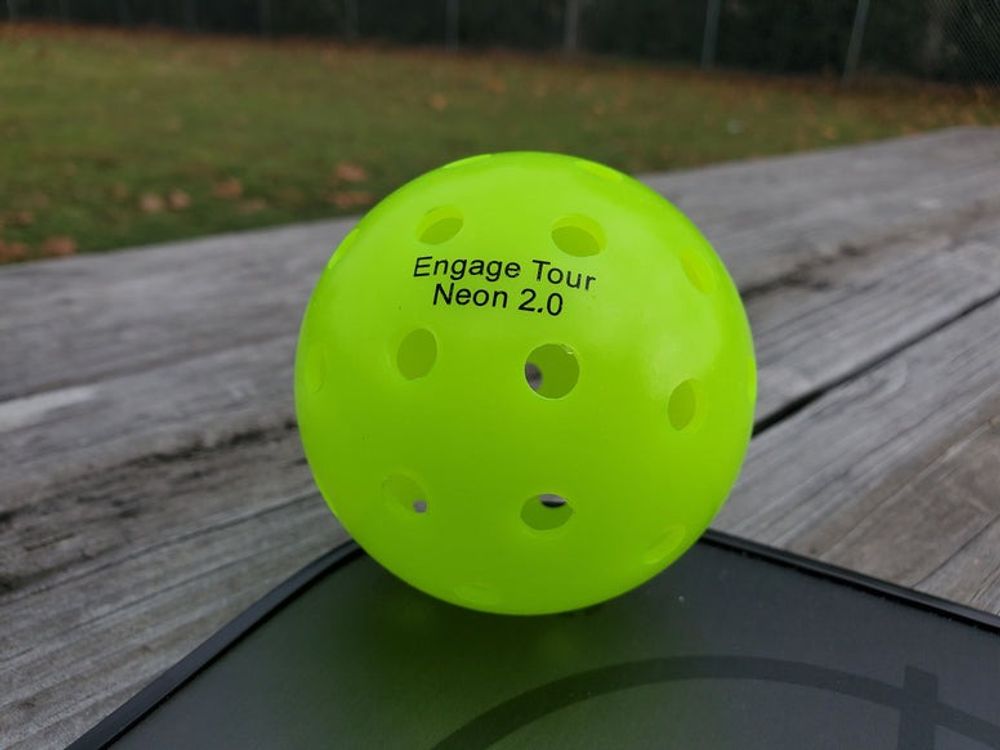 Мячи для пиклбола Engage Tour Neon 2.0 (3 шт.)