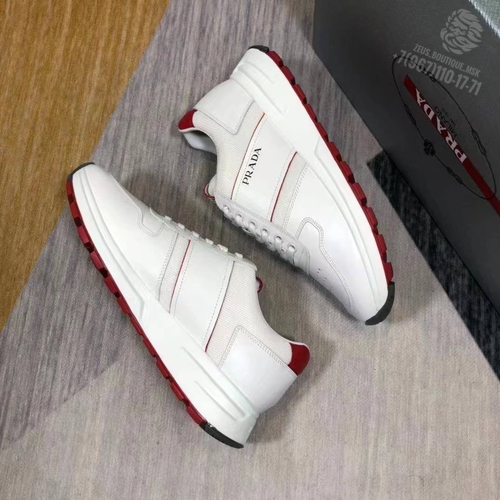Кроссовки Prada