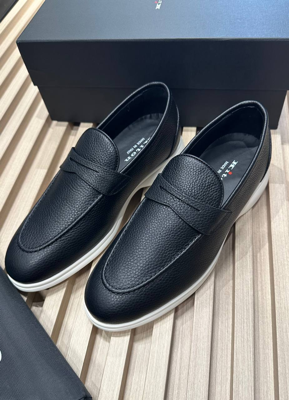 Лоферы Kiton
