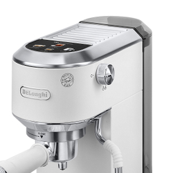 Кофеварка рожковая Delonghi EC890.WI
