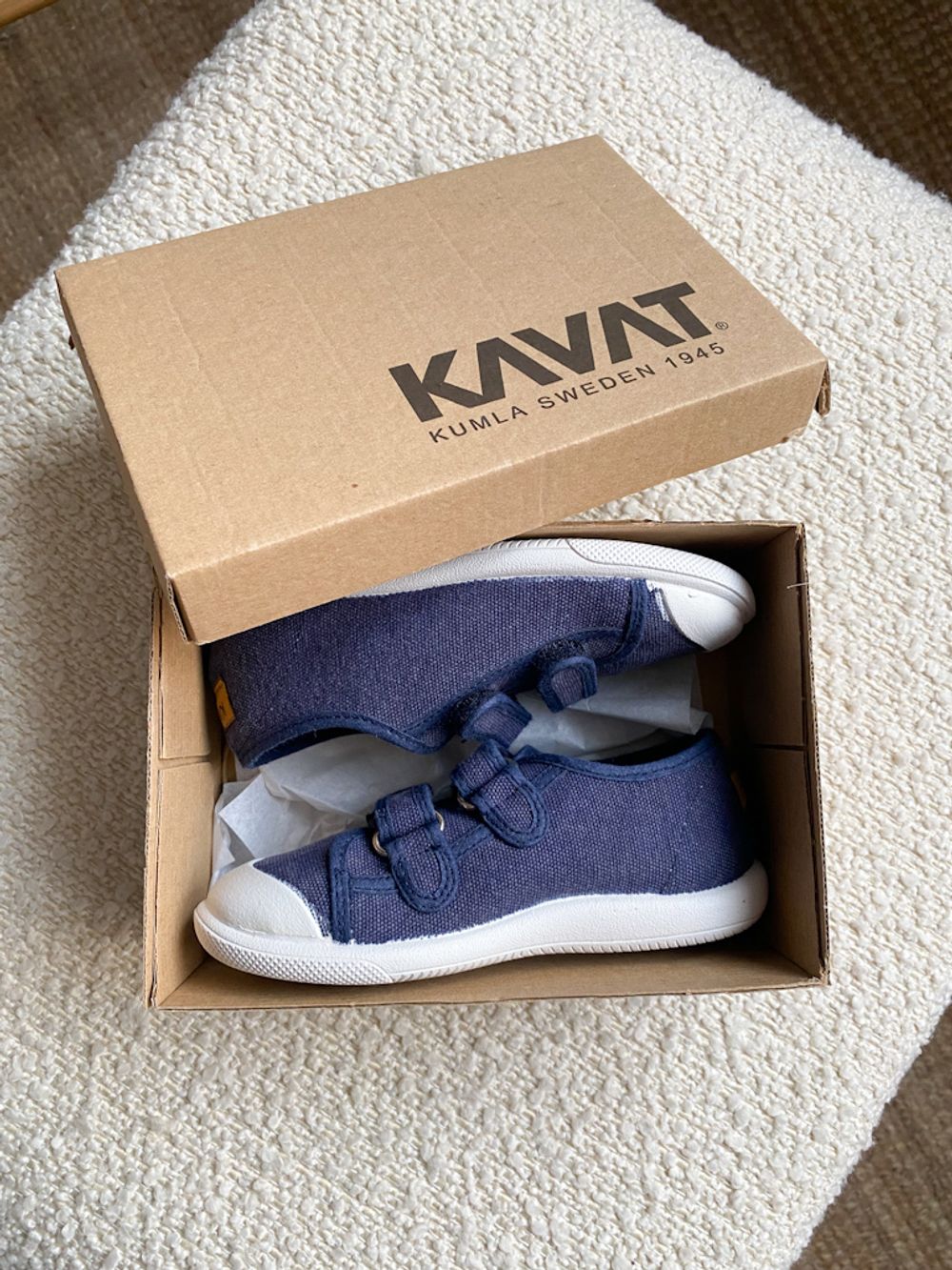 Новые кеды Kavat, 27