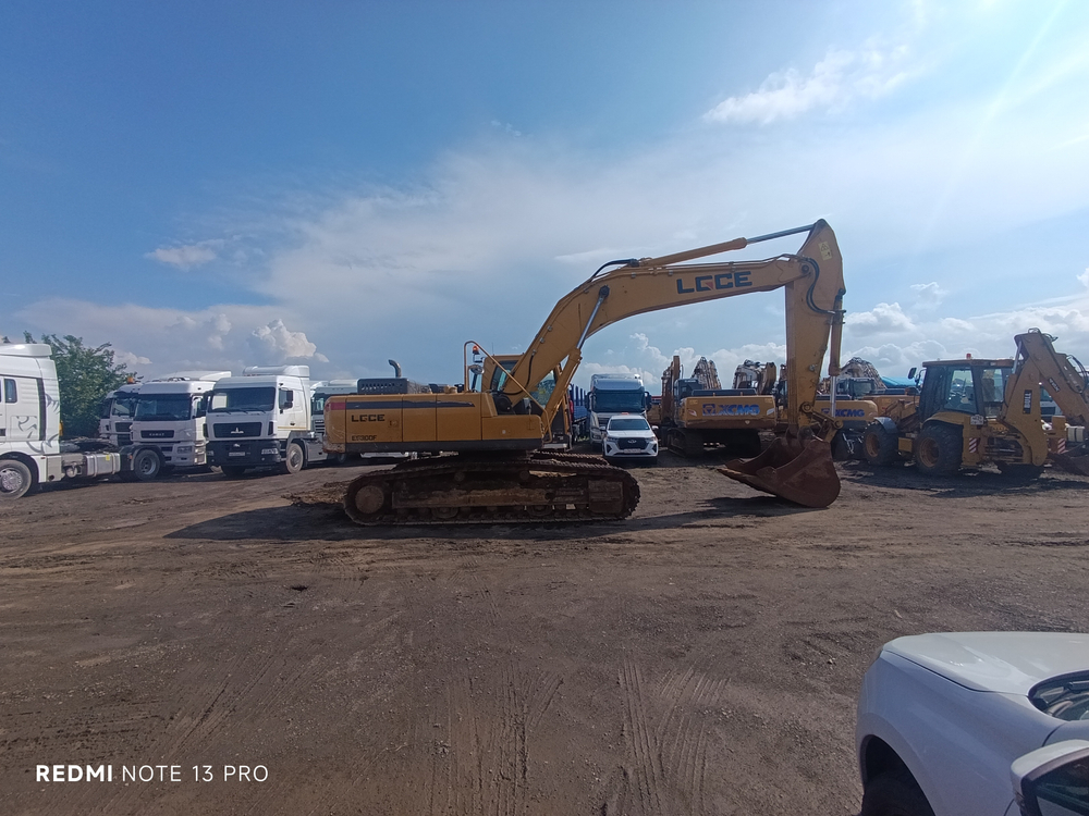 LGCE E6300 Экскаватор E6300F (Дизельный, 7,8 л, 253 л.с., АТ)