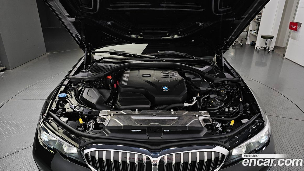 BMW 3 Series (G20) 320i Luxury (10.2020)
