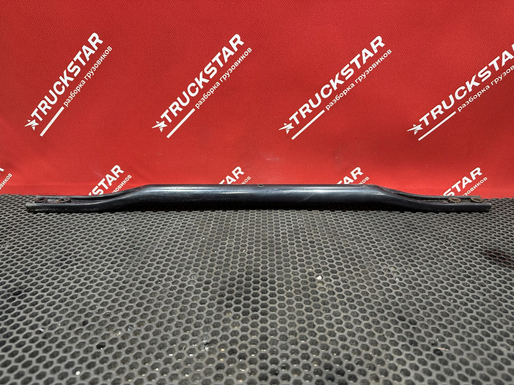 Тяга трапа за кабиной