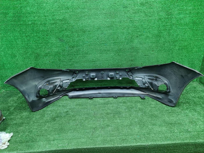 Бампер передний Lada Granta (2018-н.в.)