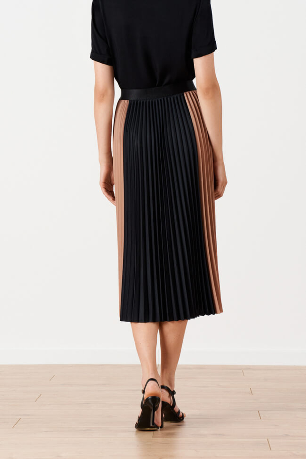 4869 Юбка женская (черный/бежевый/молочный)