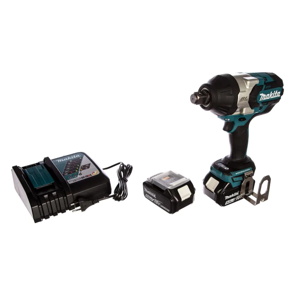 Makita DTW1001RTJ аккумуляторный ударный гайковерт (2 x 5 Ач, ЗУ)
