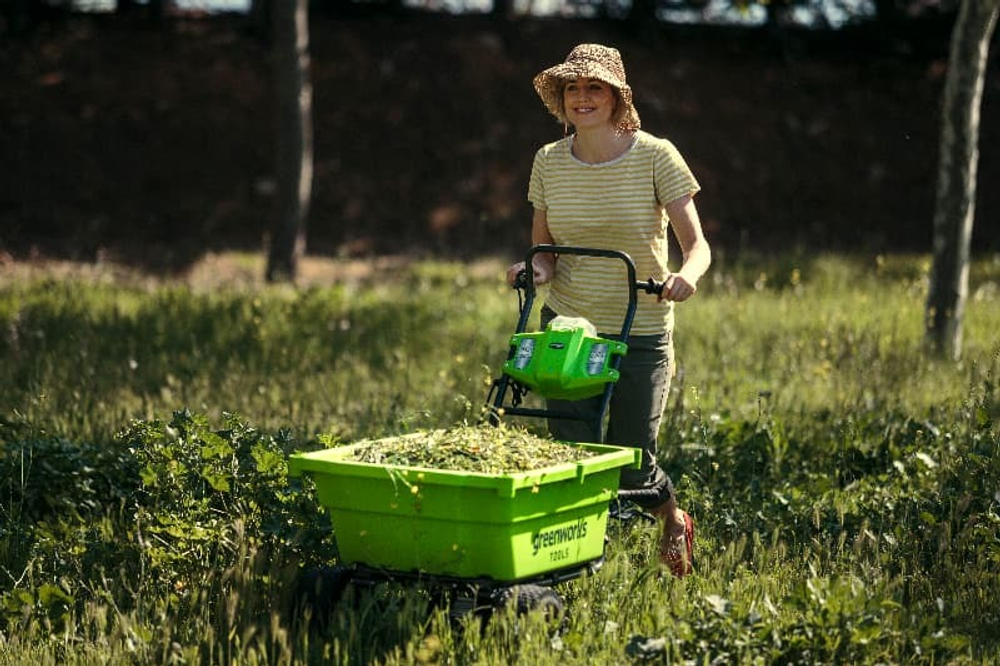 Садовая тележка самоходная Greenworks Арт. 7400007, 40V, 106 л