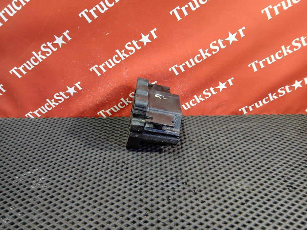 Подушка двигателя