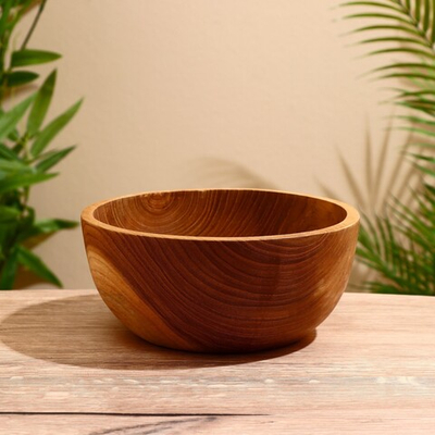 Деревянный салатник ручная работа. Цвет: светлое дерево.