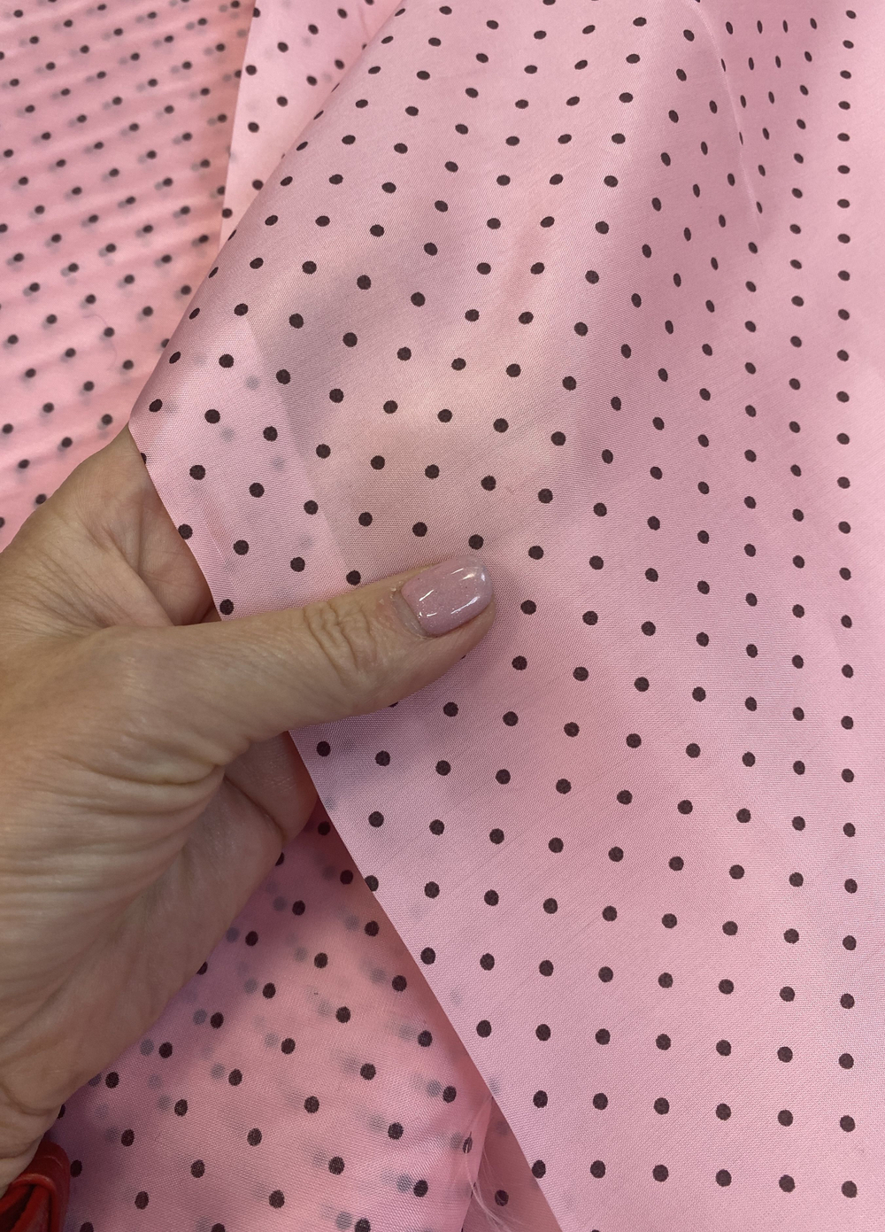 Ткань подкладочная 62% ацетат 38% вискоза( легкая, скользящая)) Италия ш-140см цена за 1 м