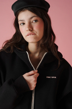 Худи на молнии укороченная с начесом, черная