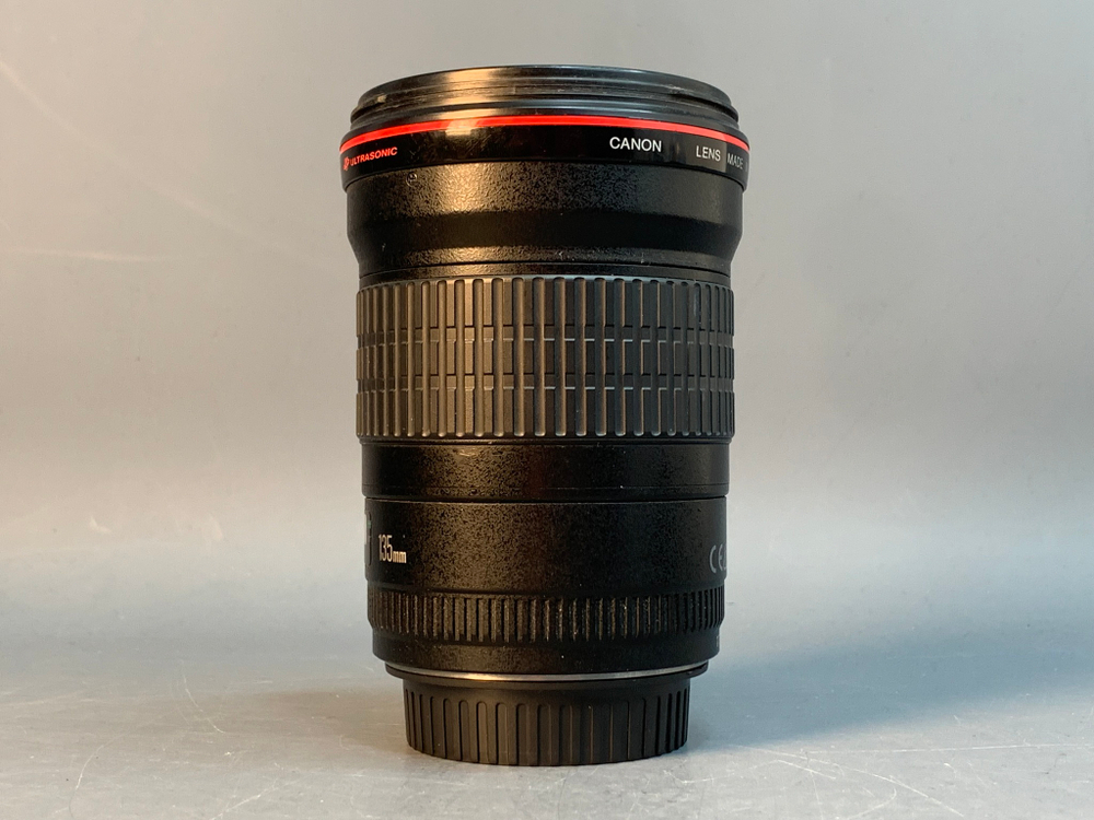 Canon EF 135mm f/2L USM