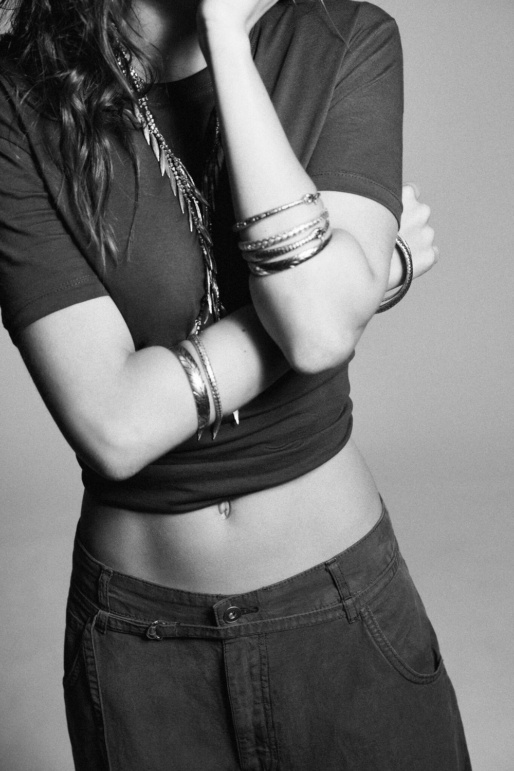 ZARA НАБОР ИЗ 5 КОМБИНИРОВАННЫХ БРАСЛЕТОВ «ЗМЕИ», ЗОЛОТОЙ/СЕРЕБРЯНЫЙ