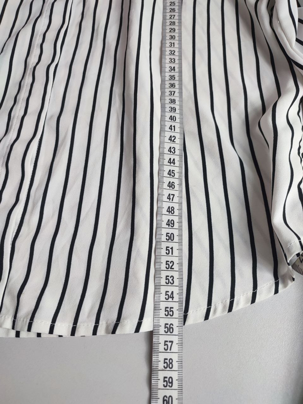 Блузка MONKI с интересной спиной 44 размер