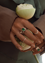 Кольцо «Мозаик» раф прямоугольный с зеленым турмалином и ромбом белый циркон  c чернением