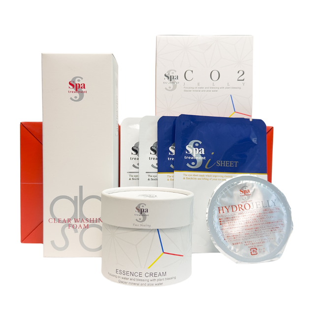 Подарочный набор для девушек и женщин: крем, патчи, маски, пенка для умывания Spa Treatment