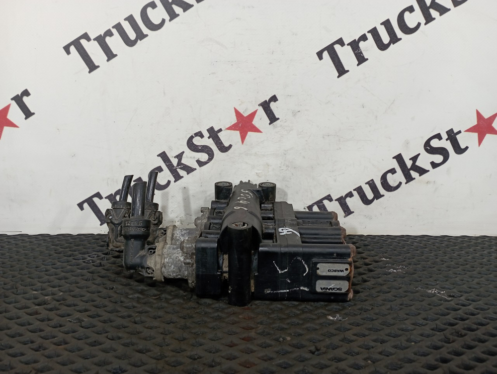 Кран уровня пола главный