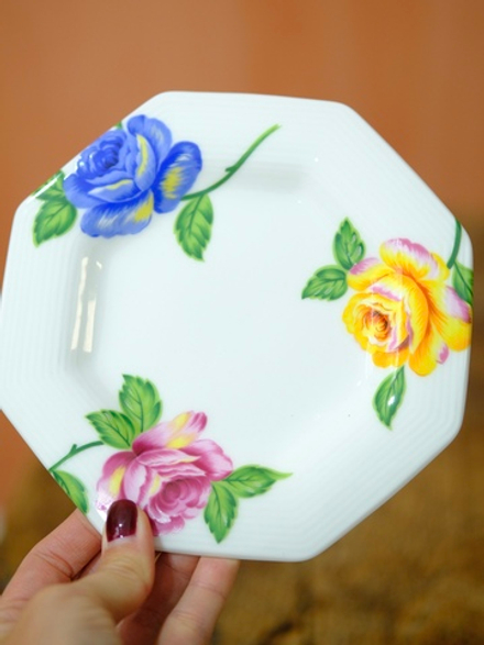 Тарелка с цветами Kenzo by Aito