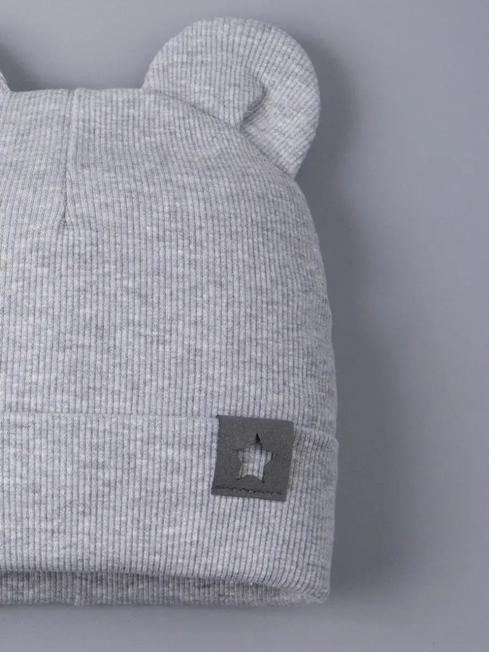 Шапка детская с ушками на осень