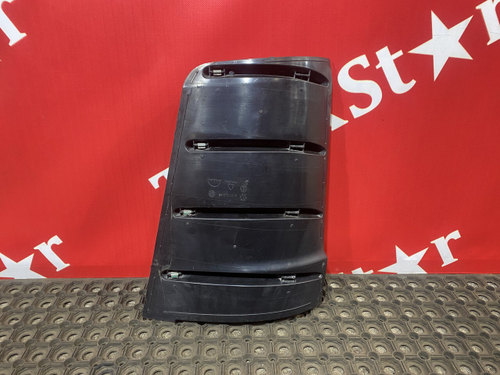 Дефлектор кабины левый 2017г.